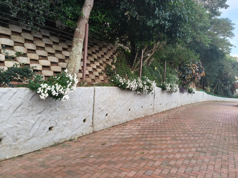 2 Bedroom Property for Sale in Deepdale KwaZulu-Natal