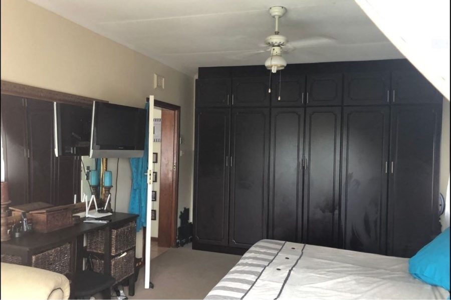 4 Bedroom Property for Sale in Scottburgh South KwaZulu-Natal