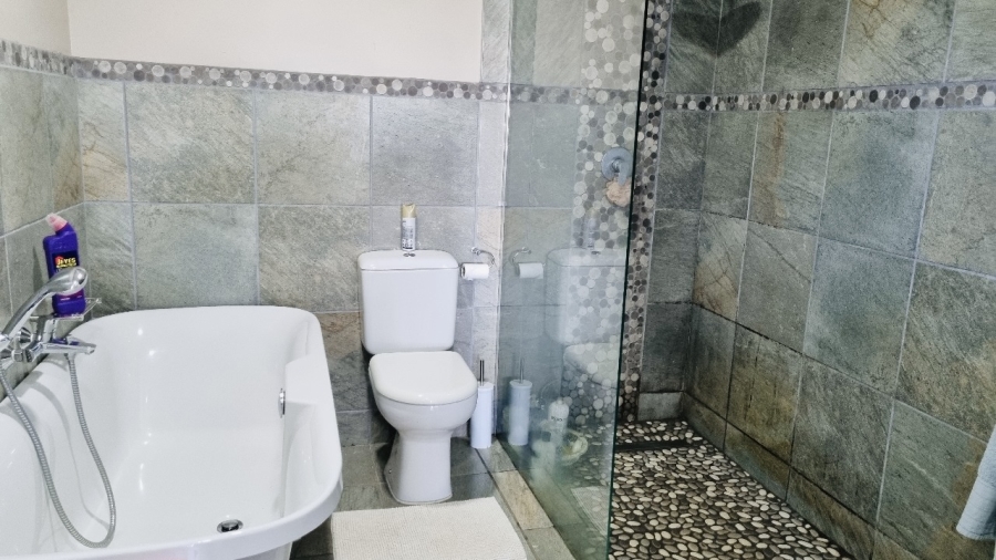 5 Bedroom Property for Sale in Hilton Central KwaZulu-Natal