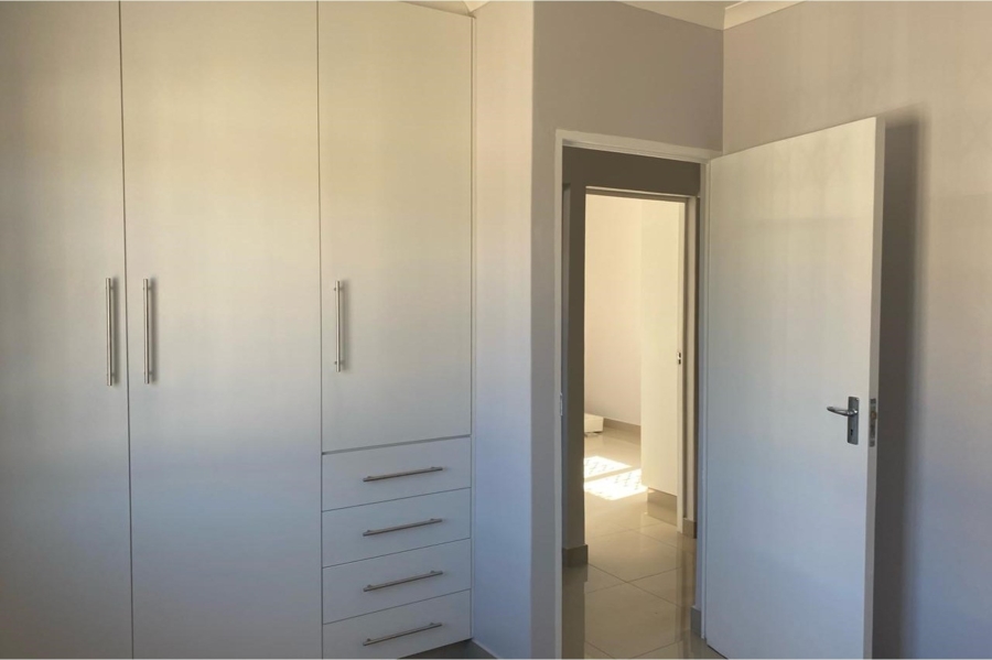 3 Bedroom Property for Sale in Northcroft KwaZulu-Natal
