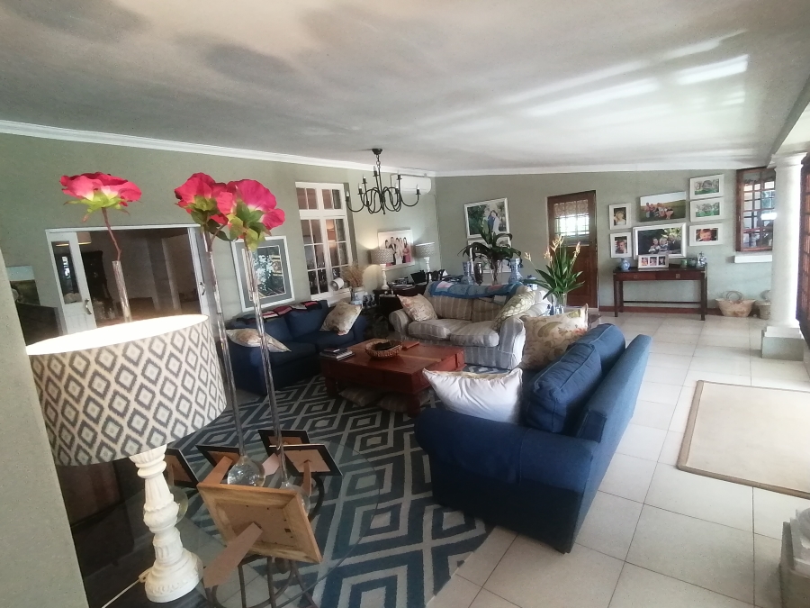 5 Bedroom Property for Sale in Shortens Country Estate KwaZulu-Natal
