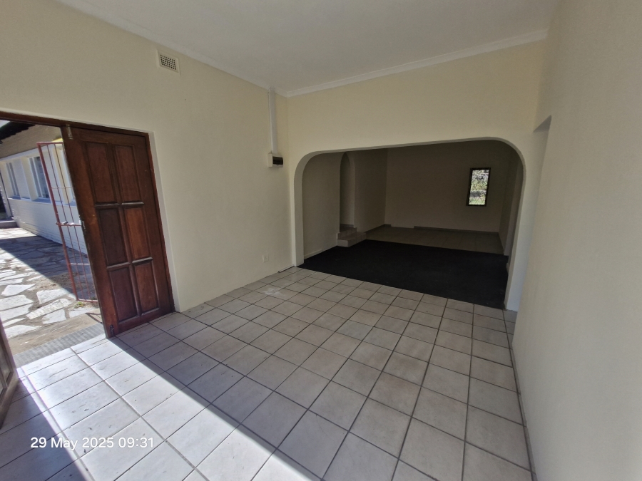 4 Bedroom Property for Sale in Mount Vernon KwaZulu-Natal