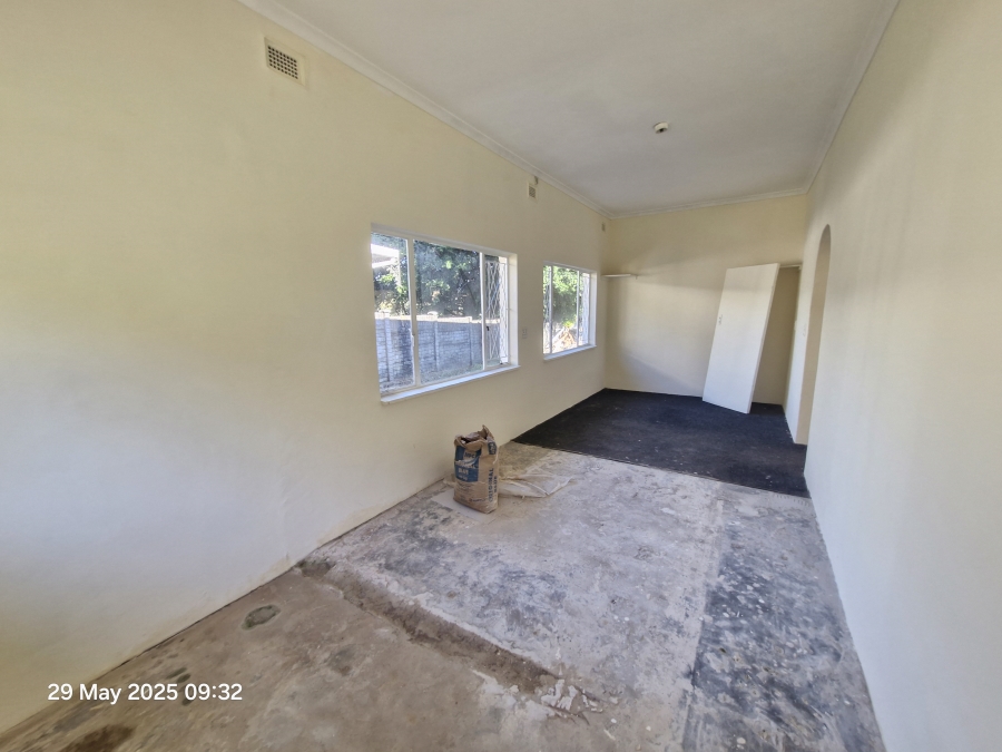 4 Bedroom Property for Sale in Mount Vernon KwaZulu-Natal