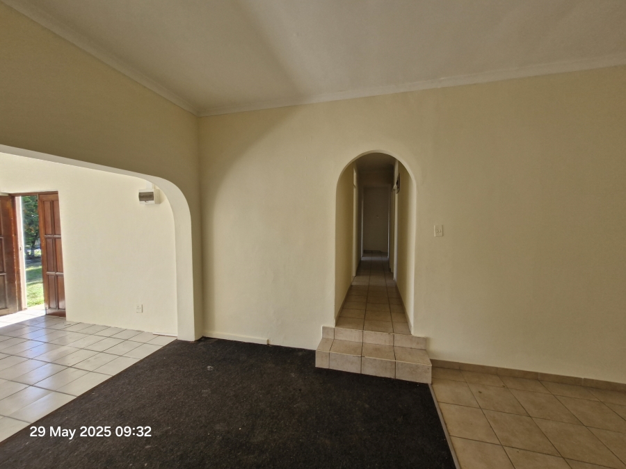4 Bedroom Property for Sale in Mount Vernon KwaZulu-Natal