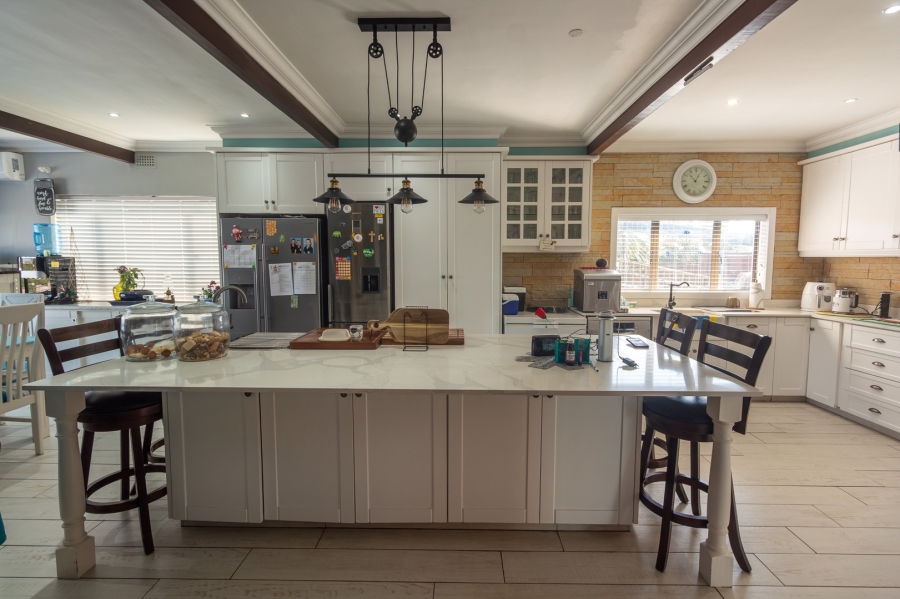 3 Bedroom Property for Sale in Ocean View KwaZulu-Natal