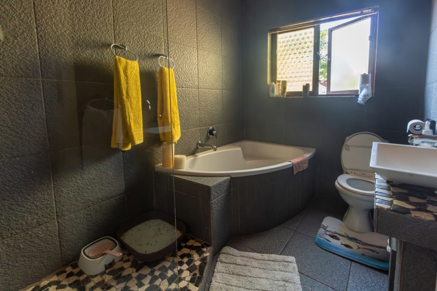 3 Bedroom Property for Sale in Ocean View KwaZulu-Natal
