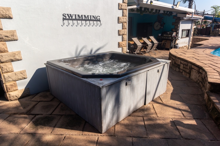 3 Bedroom Property for Sale in Ocean View KwaZulu-Natal