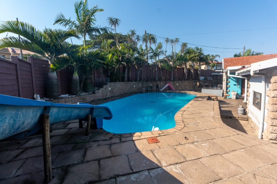 3 Bedroom Property for Sale in Ocean View KwaZulu-Natal