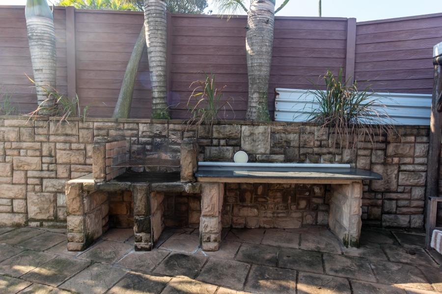 3 Bedroom Property for Sale in Ocean View KwaZulu-Natal