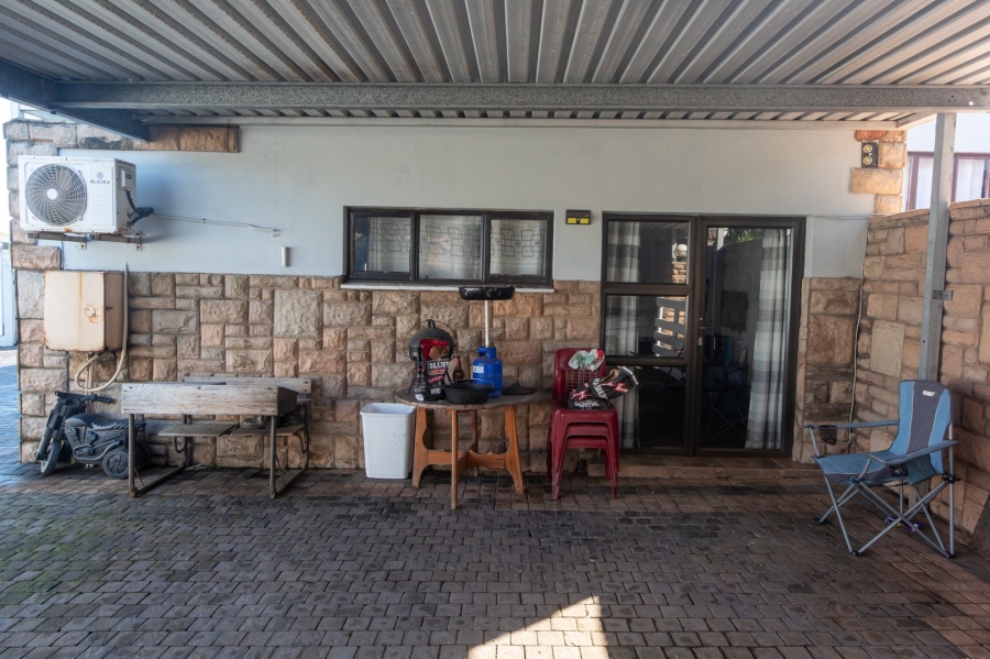 3 Bedroom Property for Sale in Ocean View KwaZulu-Natal