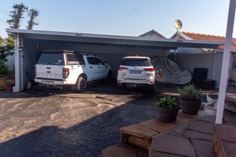 3 Bedroom Property for Sale in Ocean View KwaZulu-Natal