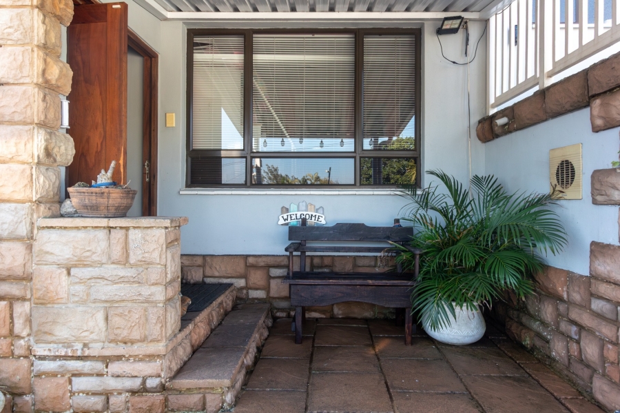 3 Bedroom Property for Sale in Ocean View KwaZulu-Natal