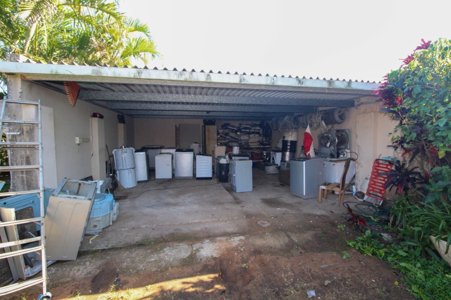 3 Bedroom Property for Sale in Brighton Beach KwaZulu-Natal