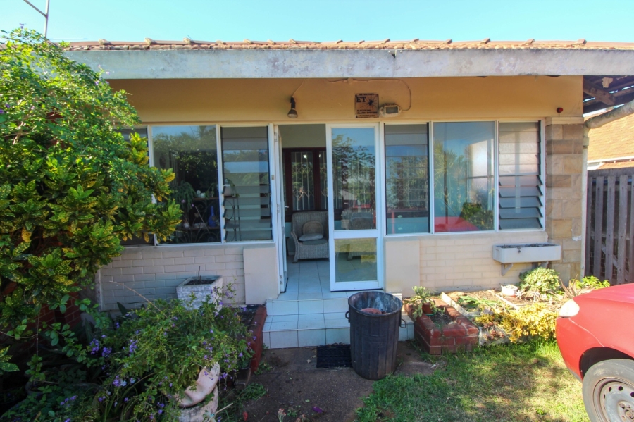 3 Bedroom Property for Sale in Brighton Beach KwaZulu-Natal
