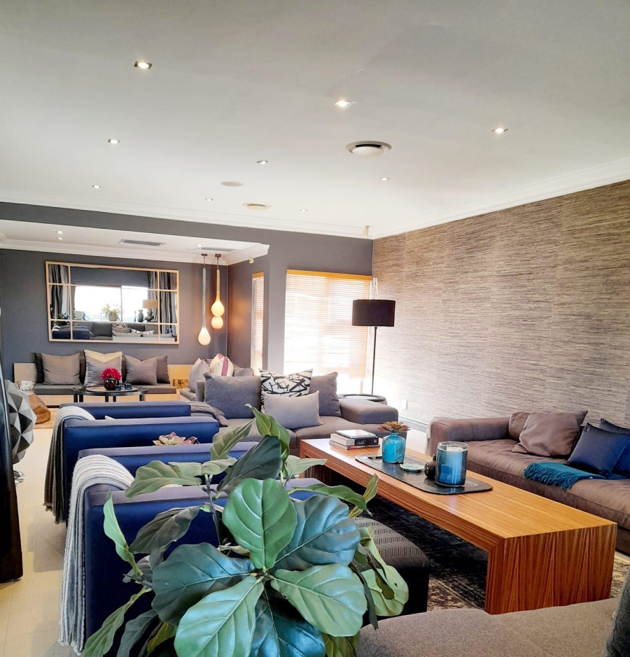 8 Bedroom Property for Sale in Umhlanga KwaZulu-Natal