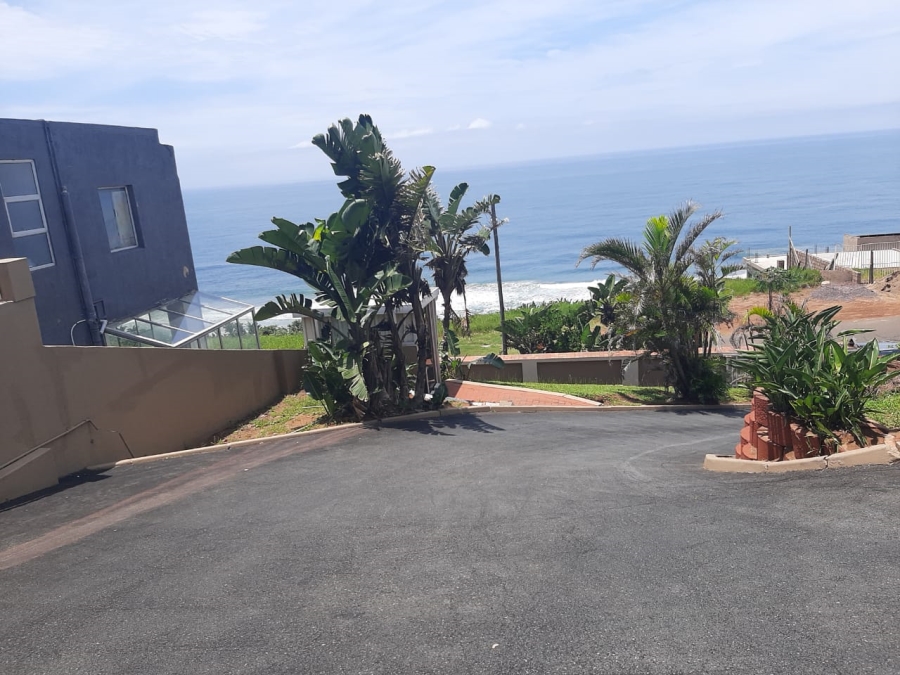 5 Bedroom Property for Sale in Treasure Beach KwaZulu-Natal