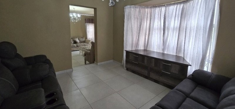 5 Bedroom Property for Sale in Moseley Park KwaZulu-Natal