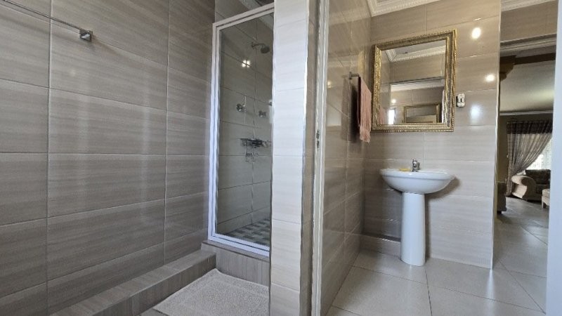 5 Bedroom Property for Sale in Moseley Park KwaZulu-Natal
