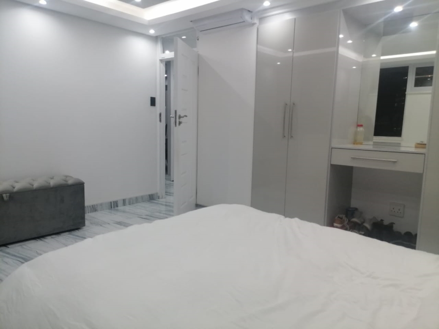 To Let 2 Bedroom Property for Rent in South Beach KwaZulu-Natal