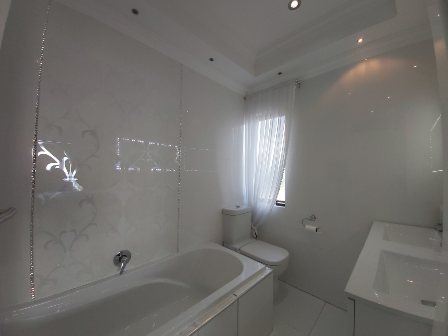 3 Bedroom Property for Sale in Umhlanga KwaZulu-Natal