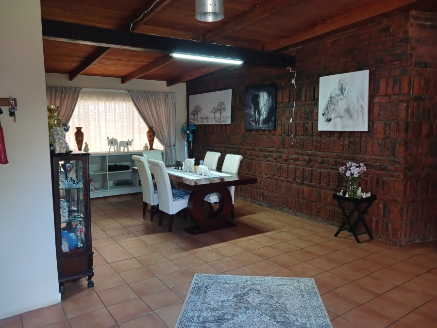 4 Bedroom Property for Sale in Huttenheights KwaZulu-Natal