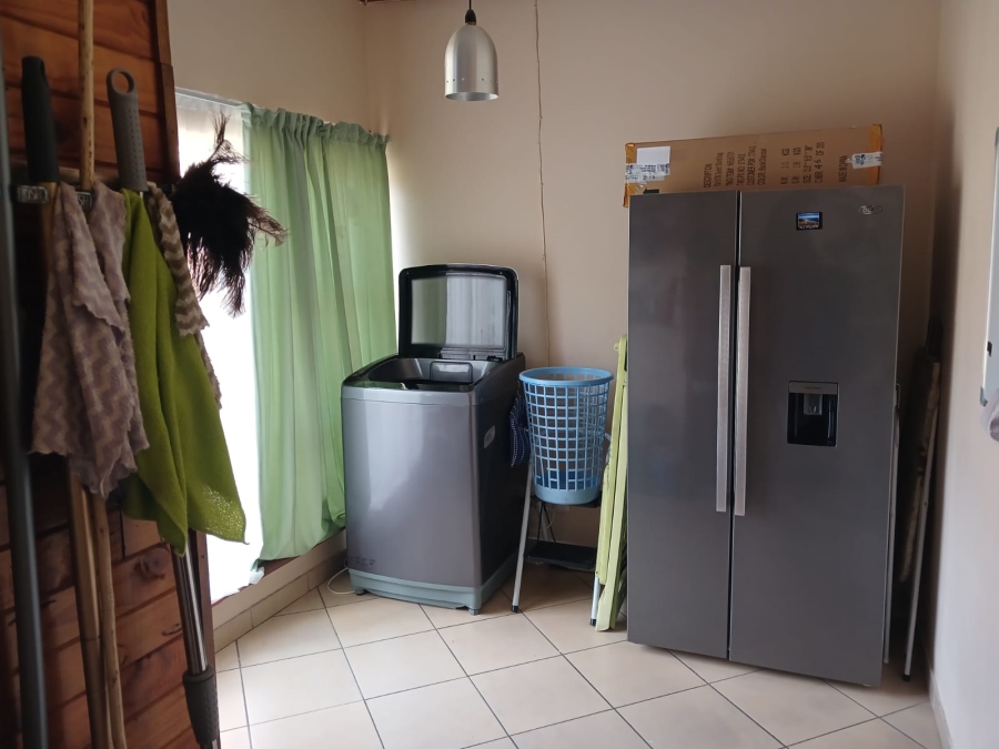 4 Bedroom Property for Sale in Huttenheights KwaZulu-Natal