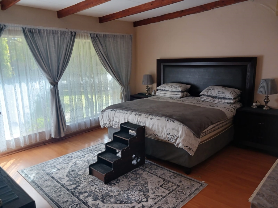 4 Bedroom Property for Sale in Huttenheights KwaZulu-Natal