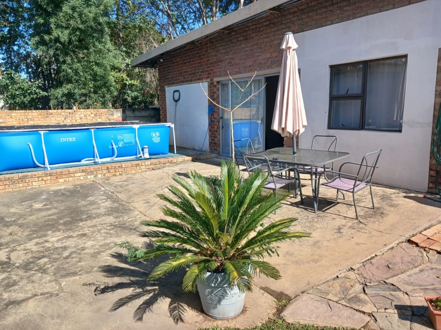 4 Bedroom Property for Sale in Huttenheights KwaZulu-Natal