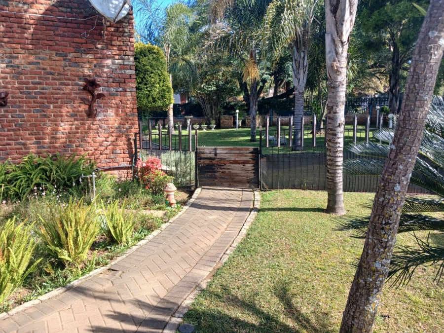 4 Bedroom Property for Sale in Huttenheights KwaZulu-Natal
