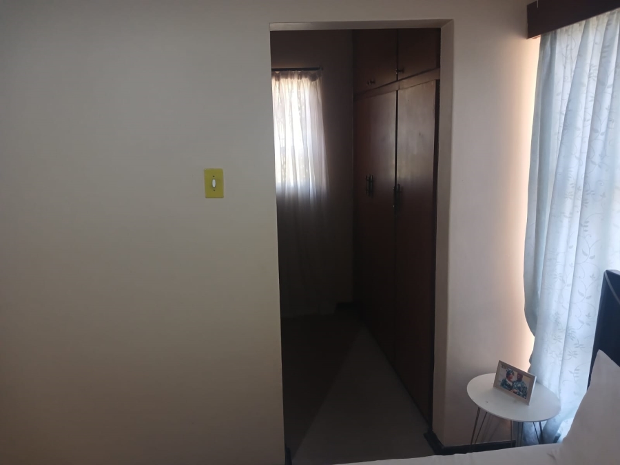 3 Bedroom Property for Sale in Huttenheights KwaZulu-Natal