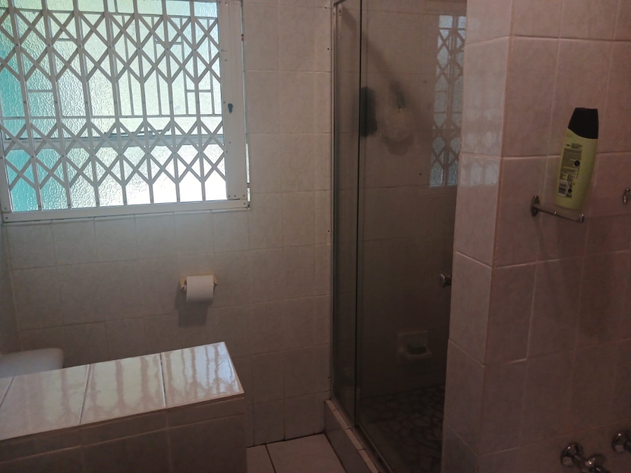 3 Bedroom Property for Sale in Huttenheights KwaZulu-Natal