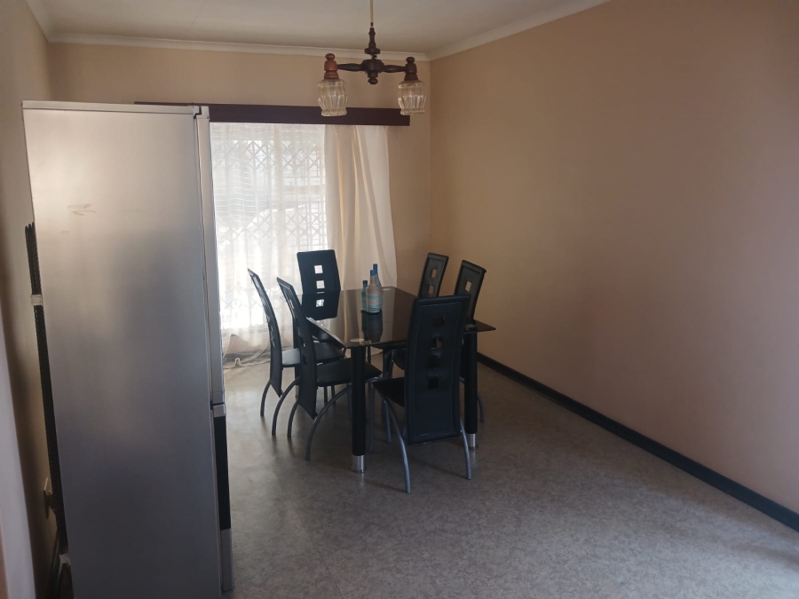 3 Bedroom Property for Sale in Huttenheights KwaZulu-Natal