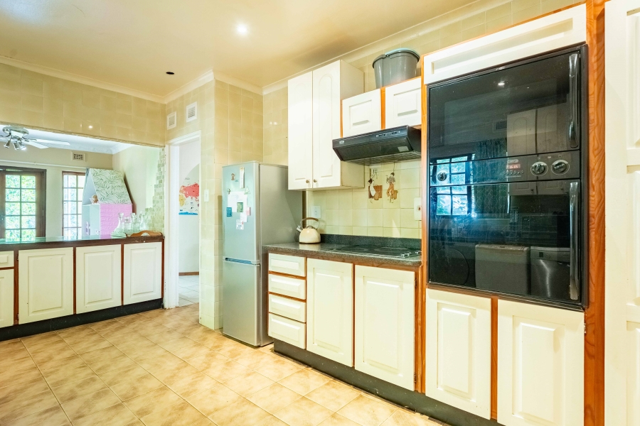 4 Bedroom Property for Sale in Kloof KwaZulu-Natal