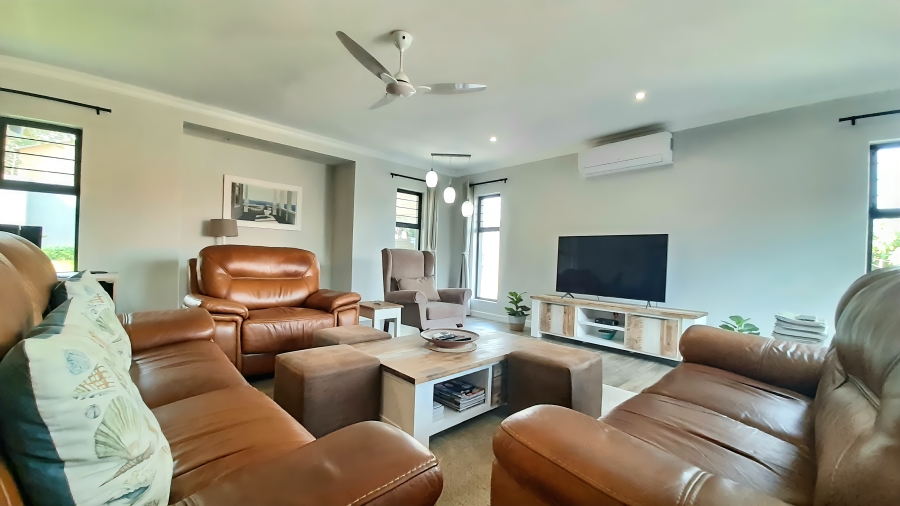 4 Bedroom Property for Sale in Sheffield Beach KwaZulu-Natal