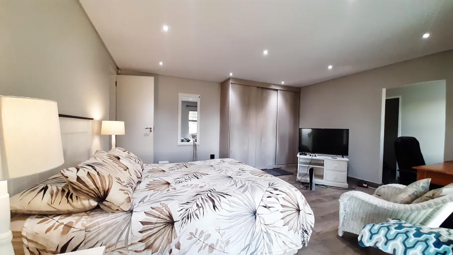 4 Bedroom Property for Sale in Sheffield Beach KwaZulu-Natal