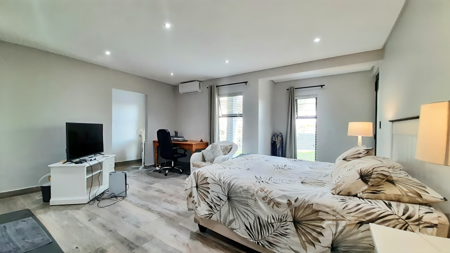 4 Bedroom Property for Sale in Sheffield Beach KwaZulu-Natal