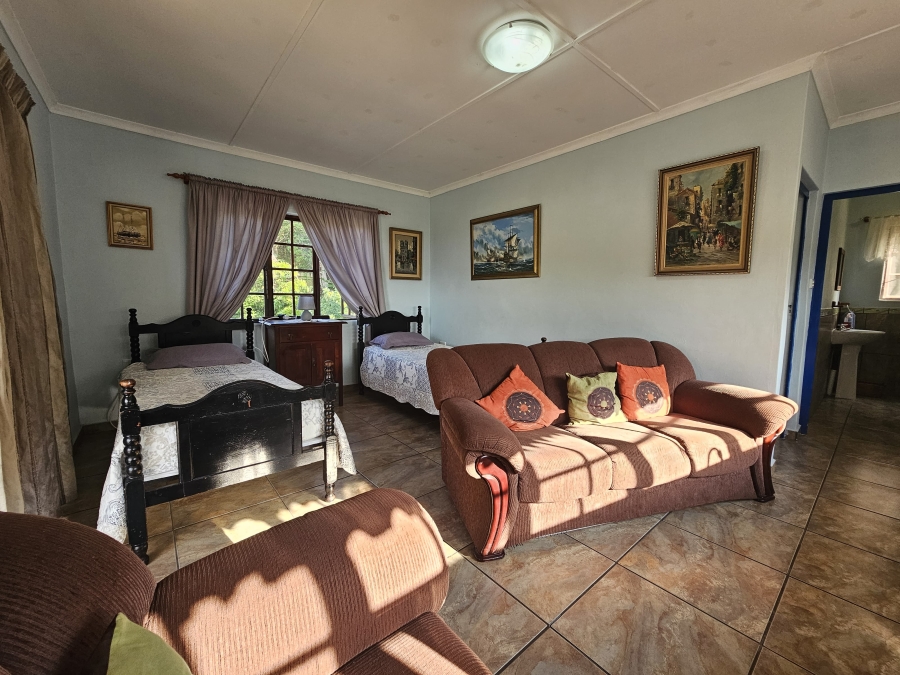 6 Bedroom Property for Sale in Sea Park KwaZulu-Natal