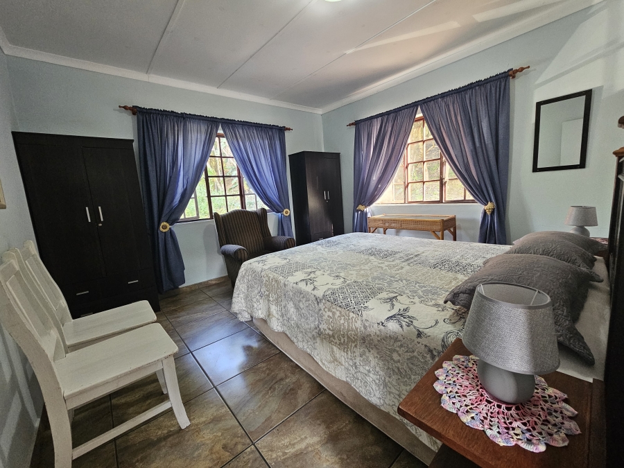 6 Bedroom Property for Sale in Sea Park KwaZulu-Natal