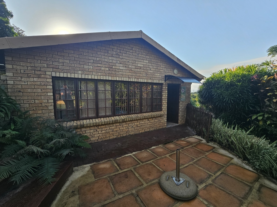 6 Bedroom Property for Sale in Sea Park KwaZulu-Natal