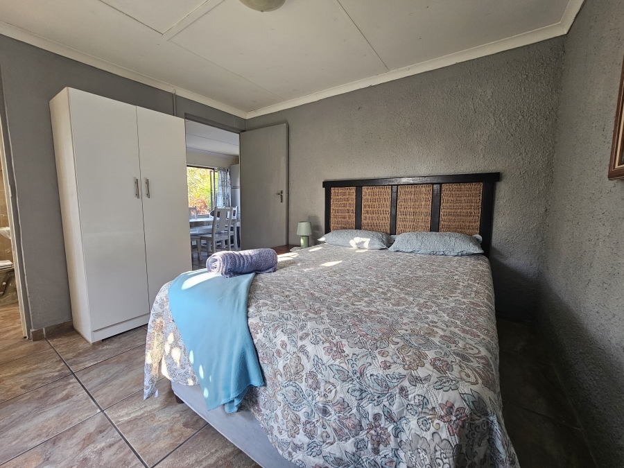 6 Bedroom Property for Sale in Sea Park KwaZulu-Natal