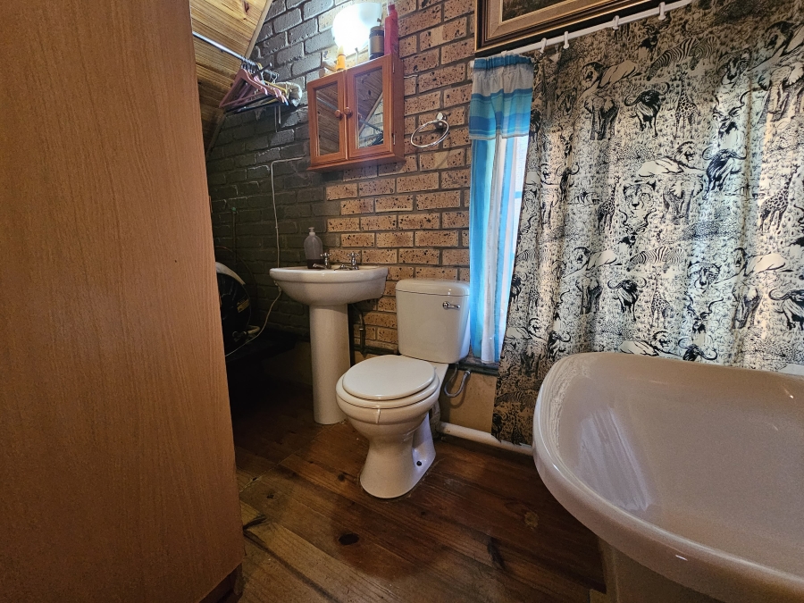 6 Bedroom Property for Sale in Sea Park KwaZulu-Natal