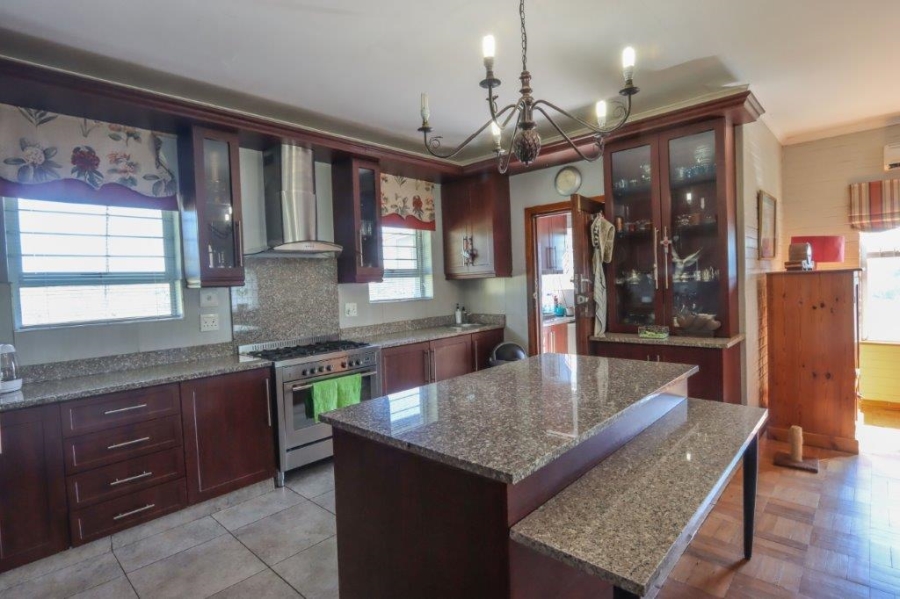 4 Bedroom Property for Sale in Dawncliffe KwaZulu-Natal