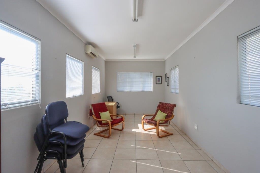 4 Bedroom Property for Sale in Dawncliffe KwaZulu-Natal