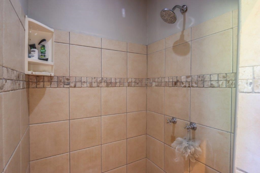 4 Bedroom Property for Sale in Dawncliffe KwaZulu-Natal