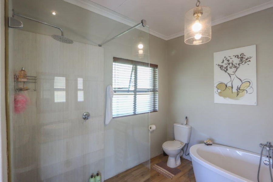 4 Bedroom Property for Sale in Dawncliffe KwaZulu-Natal