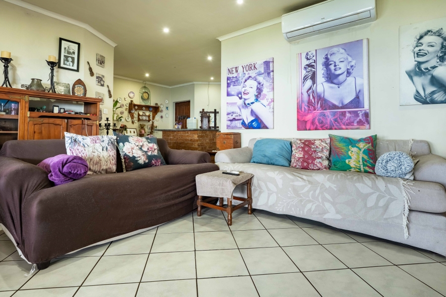 To Let 3 Bedroom Property for Rent in Athlone Park KwaZulu-Natal