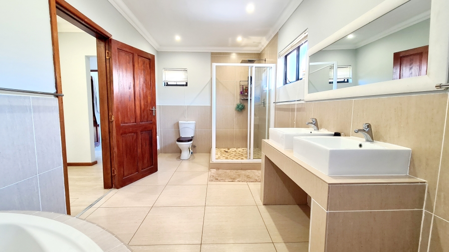 4 Bedroom Property for Sale in Pennington KwaZulu-Natal