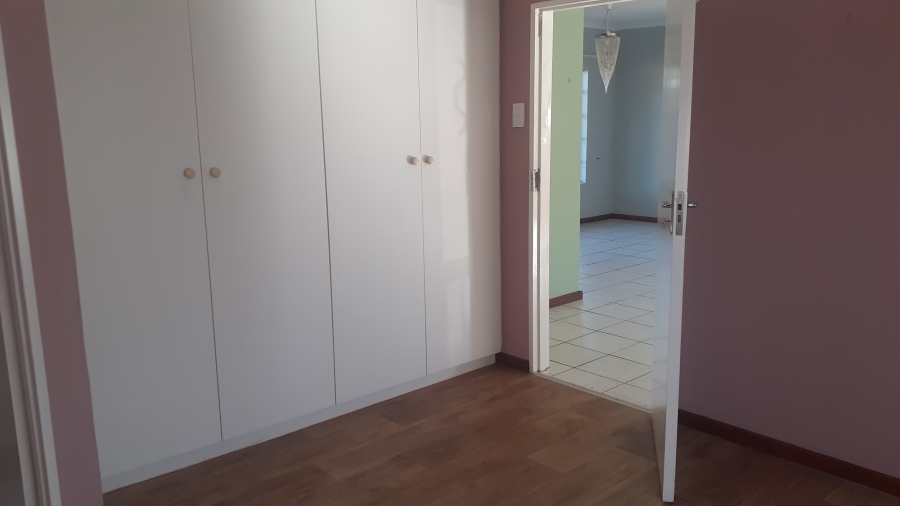 2 Bedroom Property for Sale in Greendale KwaZulu-Natal