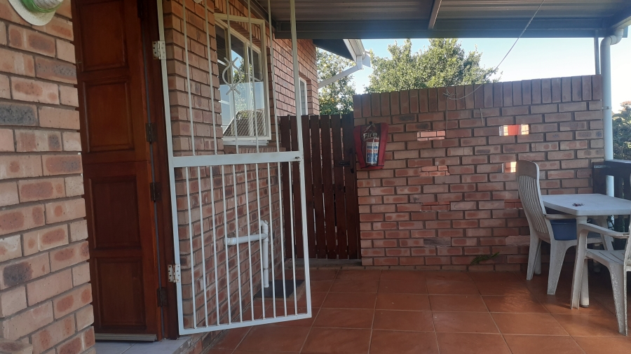 2 Bedroom Property for Sale in Greendale KwaZulu-Natal