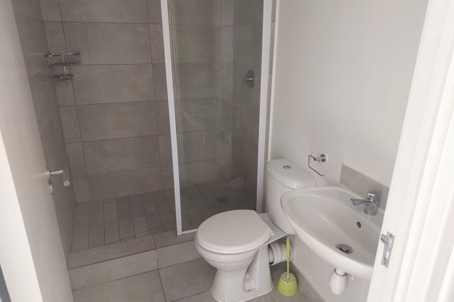 To Let 2 Bedroom Property for Rent in Lincoln Meade KwaZulu-Natal